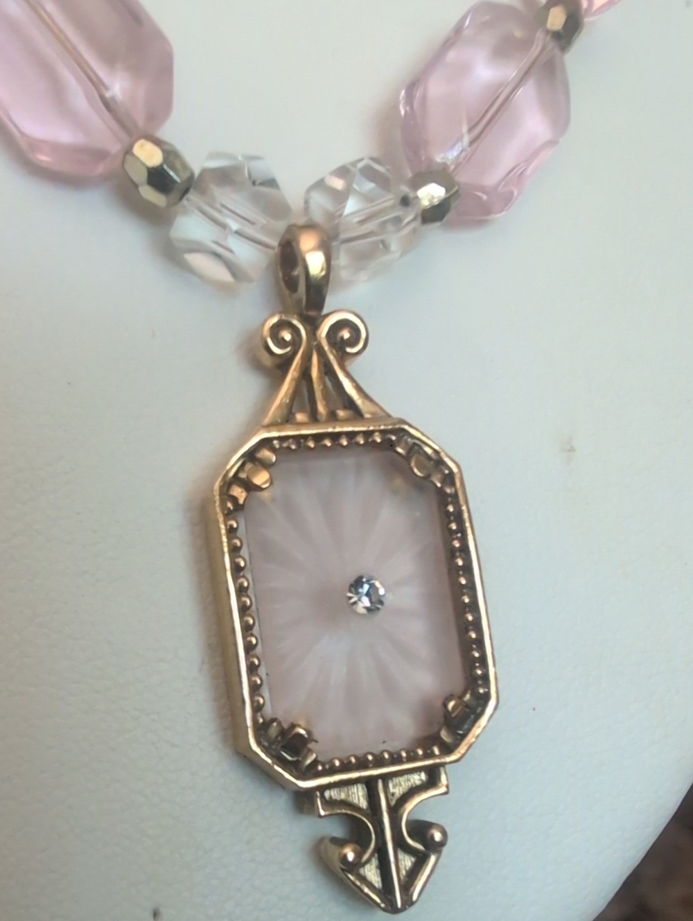 Vintage Avon Frostlight Camphor Glass Pendant - Picture 3 of 5